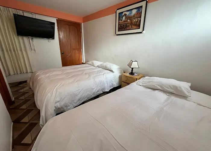 Apu Qhawarina - 2* Ollantaytambo