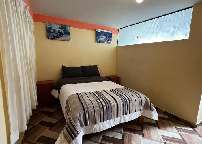 Apu Qhawarina - 2* Ollantaytambo